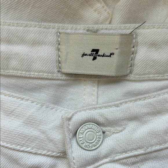 7 For All Mankind Megaflare White Jeans | 31 - Picture 7 of 10